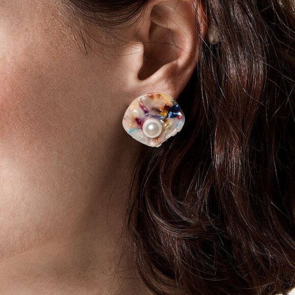 Lele Sadoughi Clamshell Button Stud Earrings - Picture 2 of 2